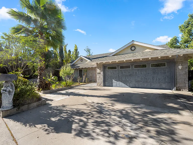 3258 Kirkham Dr — Photo 44