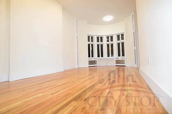 Rented by City Stop Realty | media 14