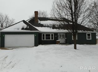 1802 Valencia Pl, Pekin, IL 61554