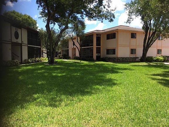 4th image of 9960 N Belfort Cir #202