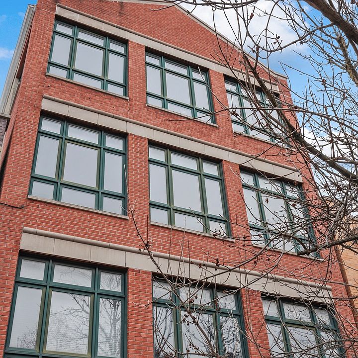 1st image of 3855 N Southport Ave Unit 3