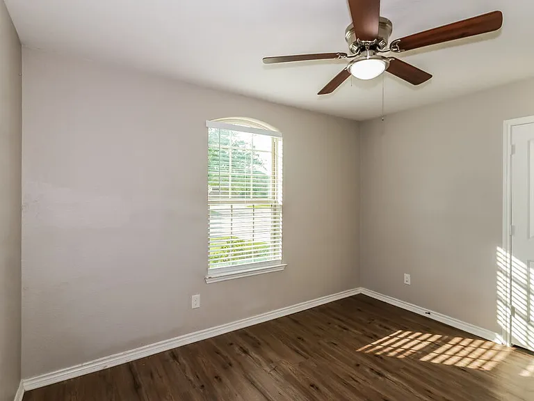 18003 Dalton Shadow Ln — Photo 11