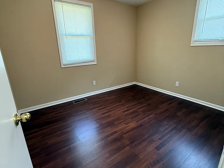 155 Windy Cir — Photo 7