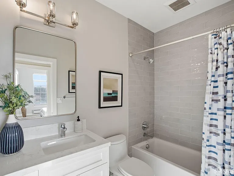 2060 Sutter St #502 — Photo 17