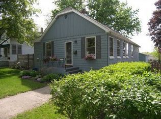 103 S 13th St, St Charles, IL 60174