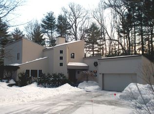 560 North Ave, Weston, MA 02493