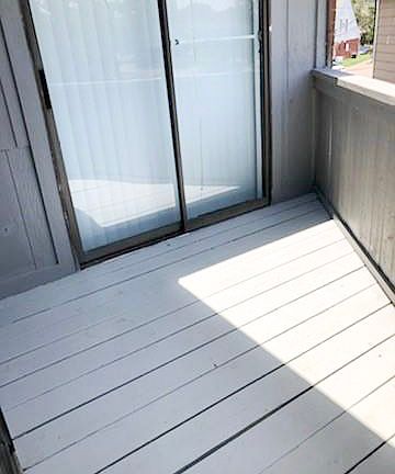 2nd image of 803 Autumn Cir APT D