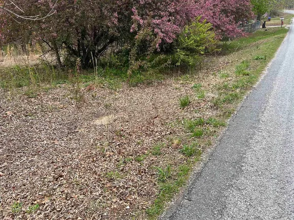 221 Herpel Rd, Mountain View, AR 72560