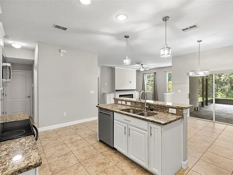 20405 Autumn Fern Ave — Photo 15