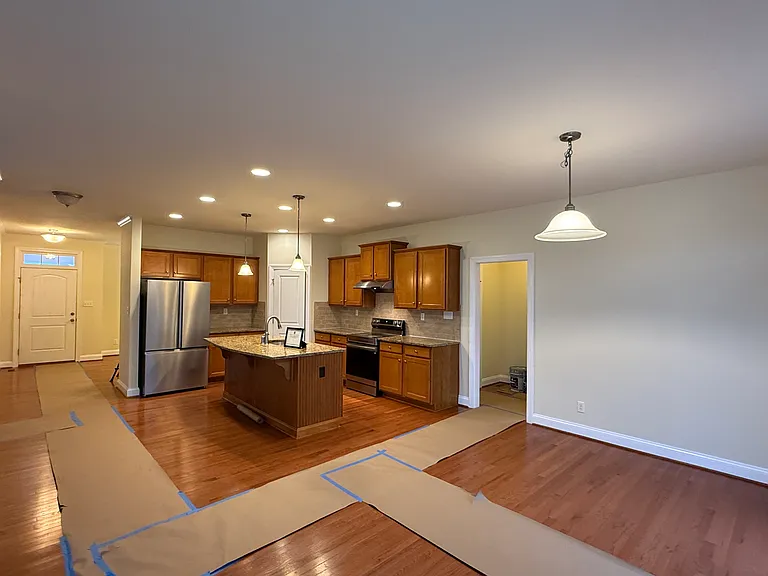512 Paddle Creek Dr — Photo 5