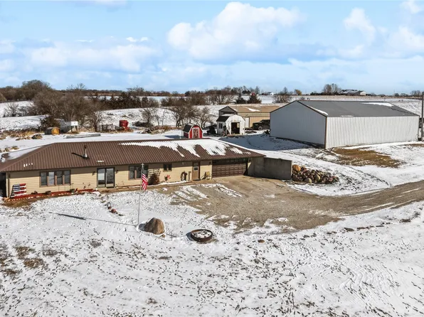 2835 G76 Hwy, New Virginia, IA 50210