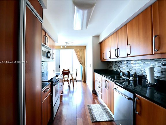 5th image of 16500 Collins Ave APT 1452