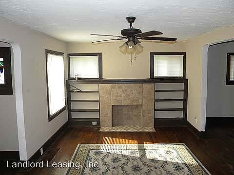 3rd image of 1330 Lakeview Ave