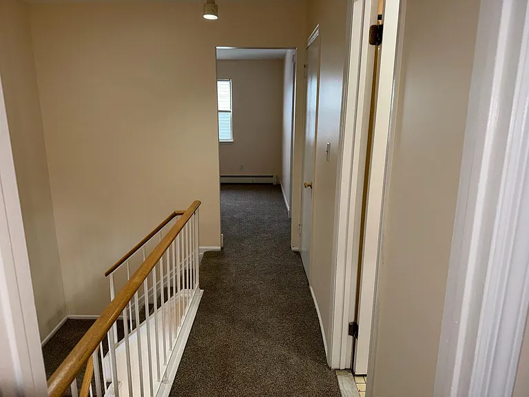 100 Hillside Dr #G8 — Photo 11
