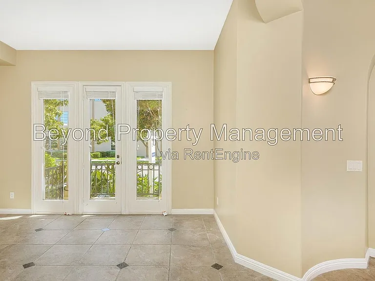 2947 Farragut Rd — Photo 6