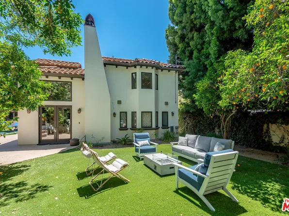 4050 Hayvenhurst Dr, Encino, CA 91436