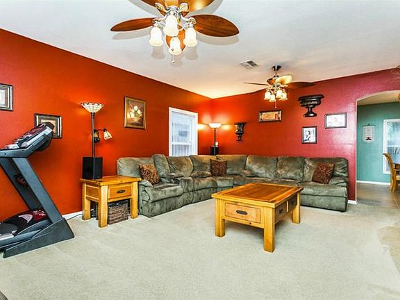 4th image of 2830 Prairie Iris Dr