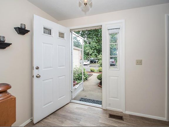 3rd image of 3819 Lake Run Blvd