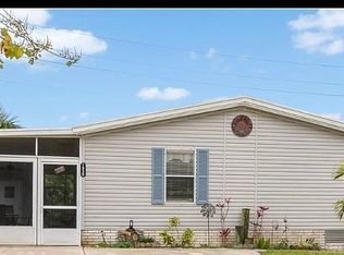 1039 Wren Cir, Barefoot Bay, FL 32976