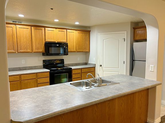 5th image of 1202 W 110 N APT 101
