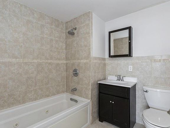 5th image of 809-815 22nd St #602