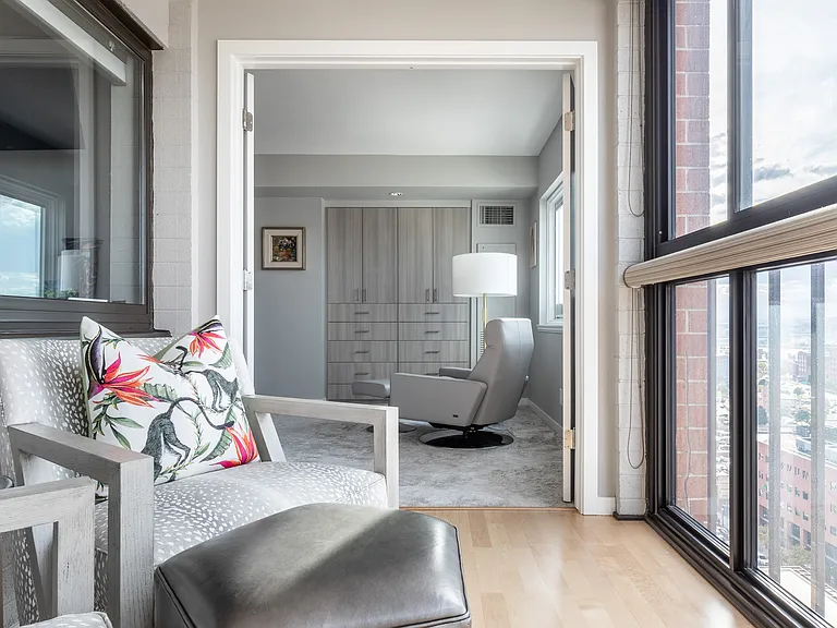 1551 Larimer St #1602 — Photo 30