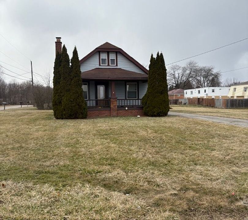 1st image of 936 Moyer Ave