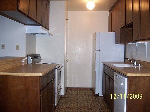 2nd image of 2939 Park Ave APT 5