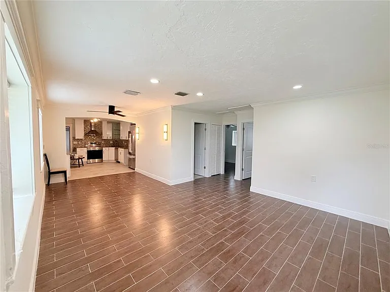 1843 Oklahoma Ave NE — Photo 24