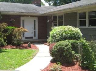 32 Brook Dr, Hillsborough, NJ 08844