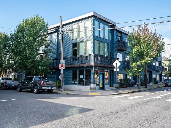 5th image of 455 NE 24th Ave #1B-1Ba-420Sqft