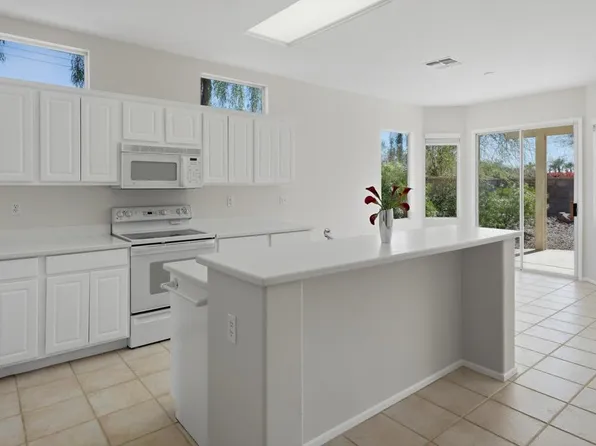 78985 Lavender Cir, Palm Desert, CA 92211