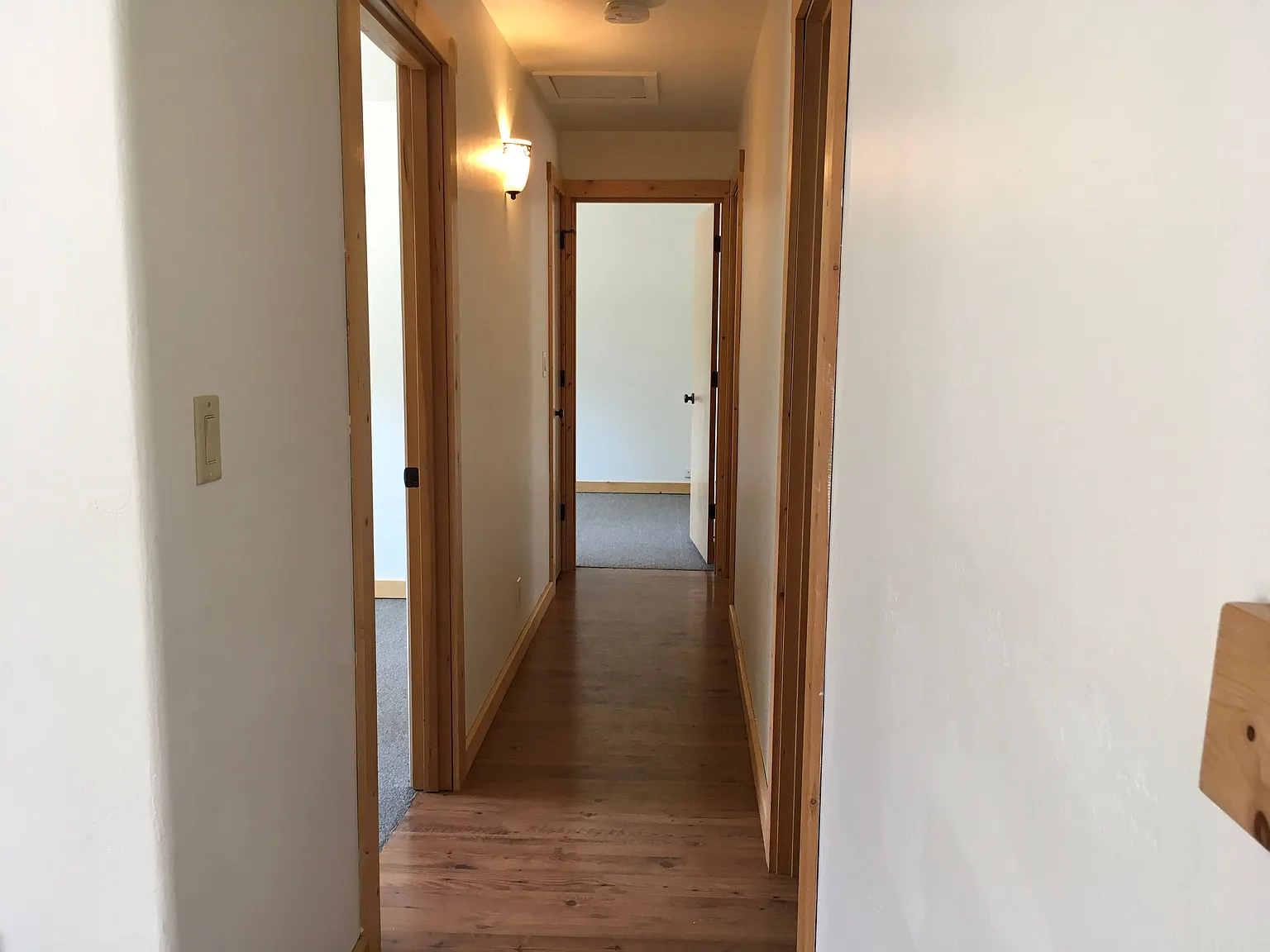 3 bed, 1008 sqft, $2,450 — Photo 4