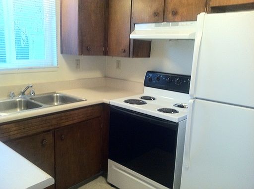 2nd image of 167 Lincoln St APT 6