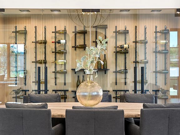 2nd image of 5758-60 Las Palomas