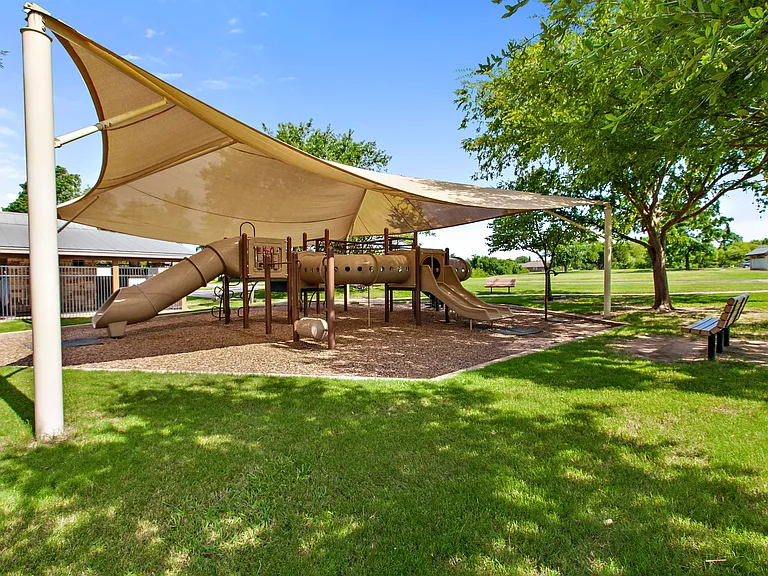 11308 Gadsen Ln — Photo 29