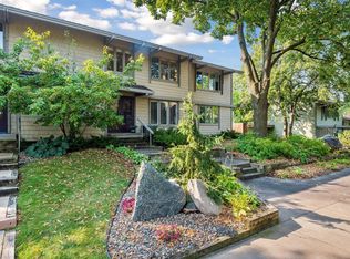 1058 Cedar View Dr, Minneapolis, MN 55405
