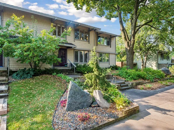 1058 Cedar View Dr, Minneapolis, MN 55405
