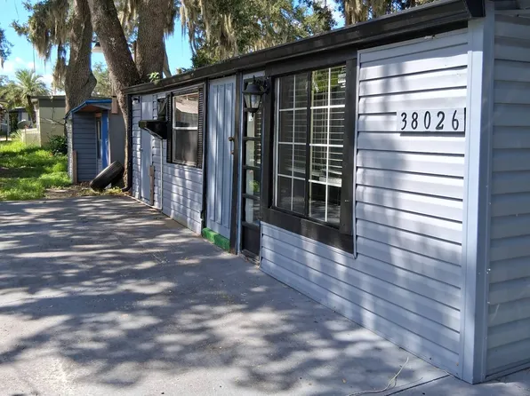 38026 Cross Dr, Zephyrhills, FL 33542