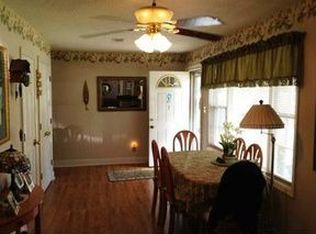 210 Carroll Dr, Warner Robins, GA 31093