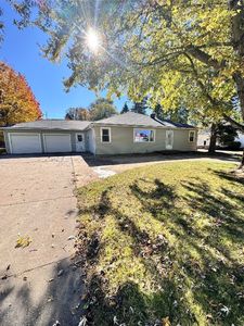 1129 E Grandview Blvd, Erie, PA, 16504