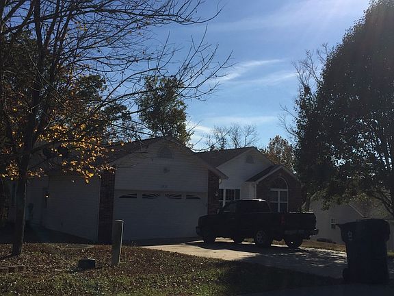 2nd image of 5974 Peachtree Dr