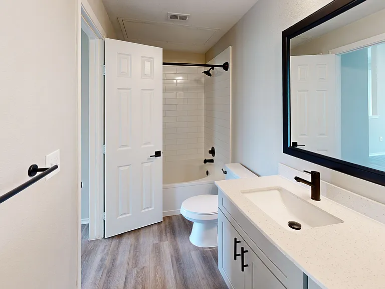 Lakeline Villas — Photo 97