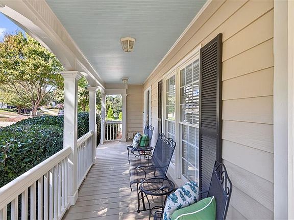 5th image of 5154 Maplewood Ln