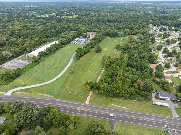5185 N Highway 67, Florissant, MO 63034