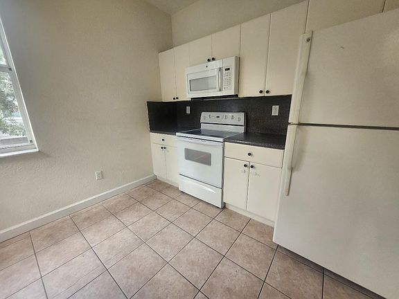 4th image of 3408 Shoma Drive