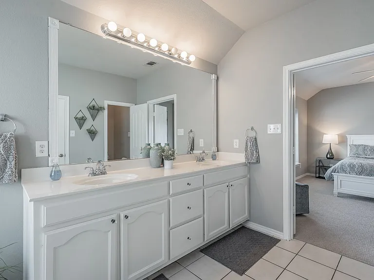 5112 Keating St — Photo 33