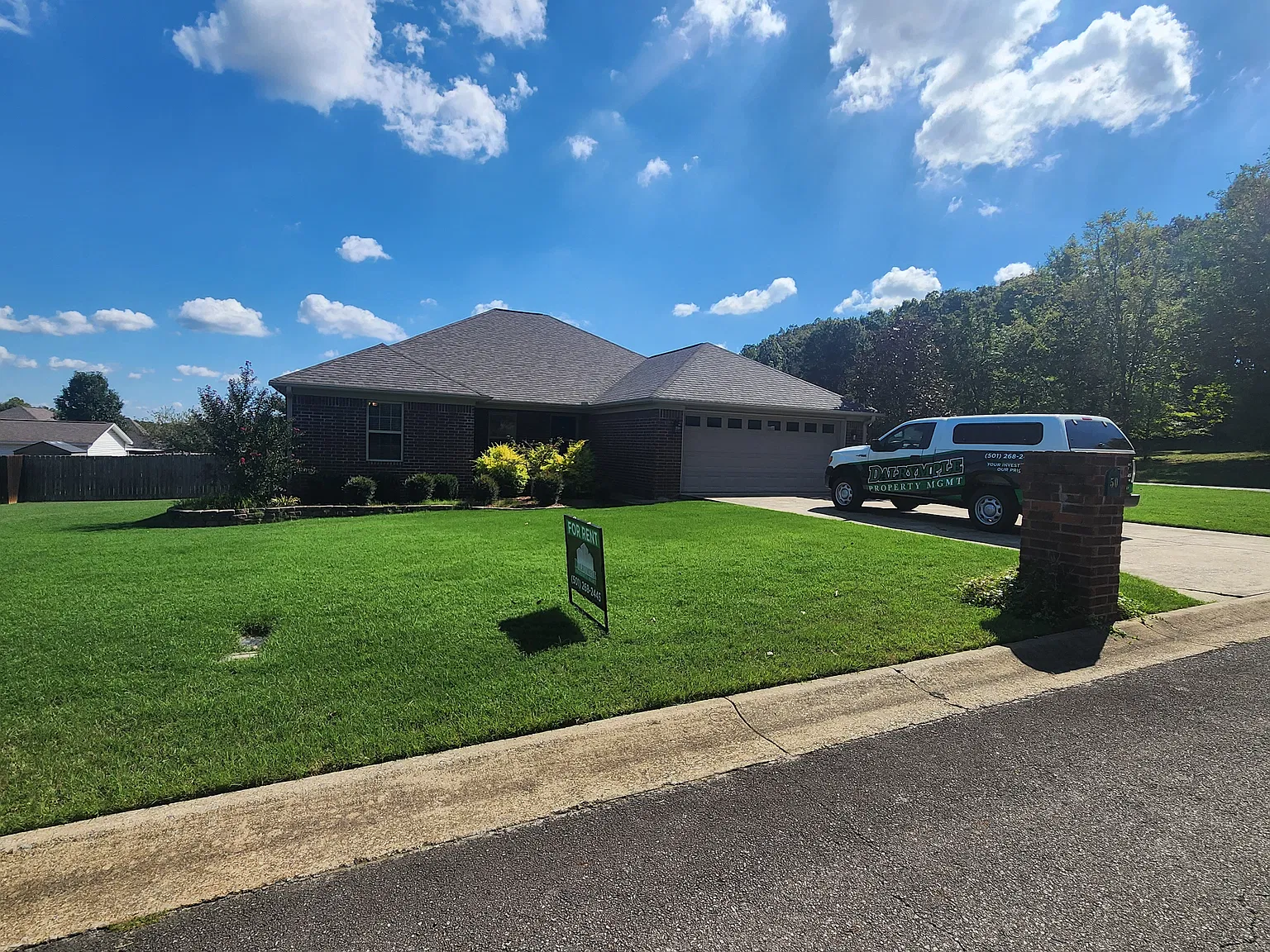 3 bed, 1897 sqft, $1,550 — Photo 2