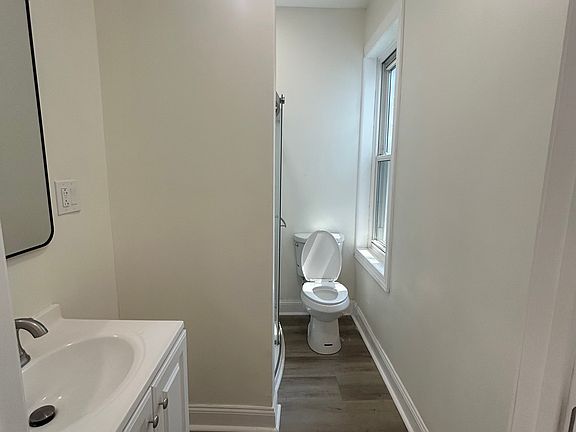 4th image of 1207 W Norwegian St