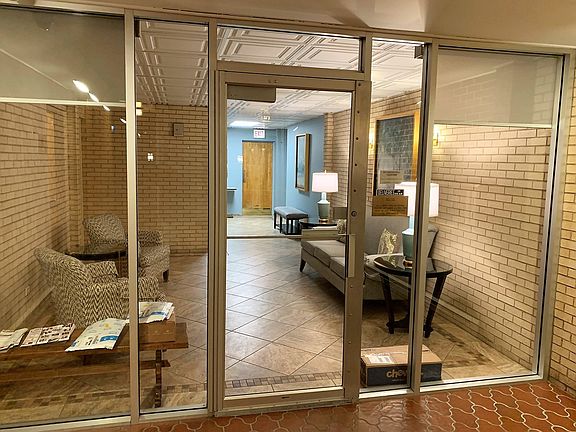 3rd image of 251 Marengo Ave APT 6B